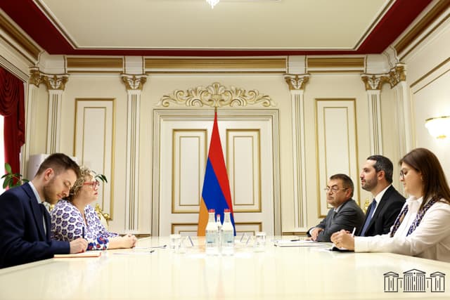 Ռուբեն Ռուբինյանն ընդունել է Հայաստանի Հանրապետությունում Մեծ Բրիտանիայի և Հյուսիսային Իռլանդիայի Միացյալ Թագավորության արտակարգ և լիազոր դեսպանին